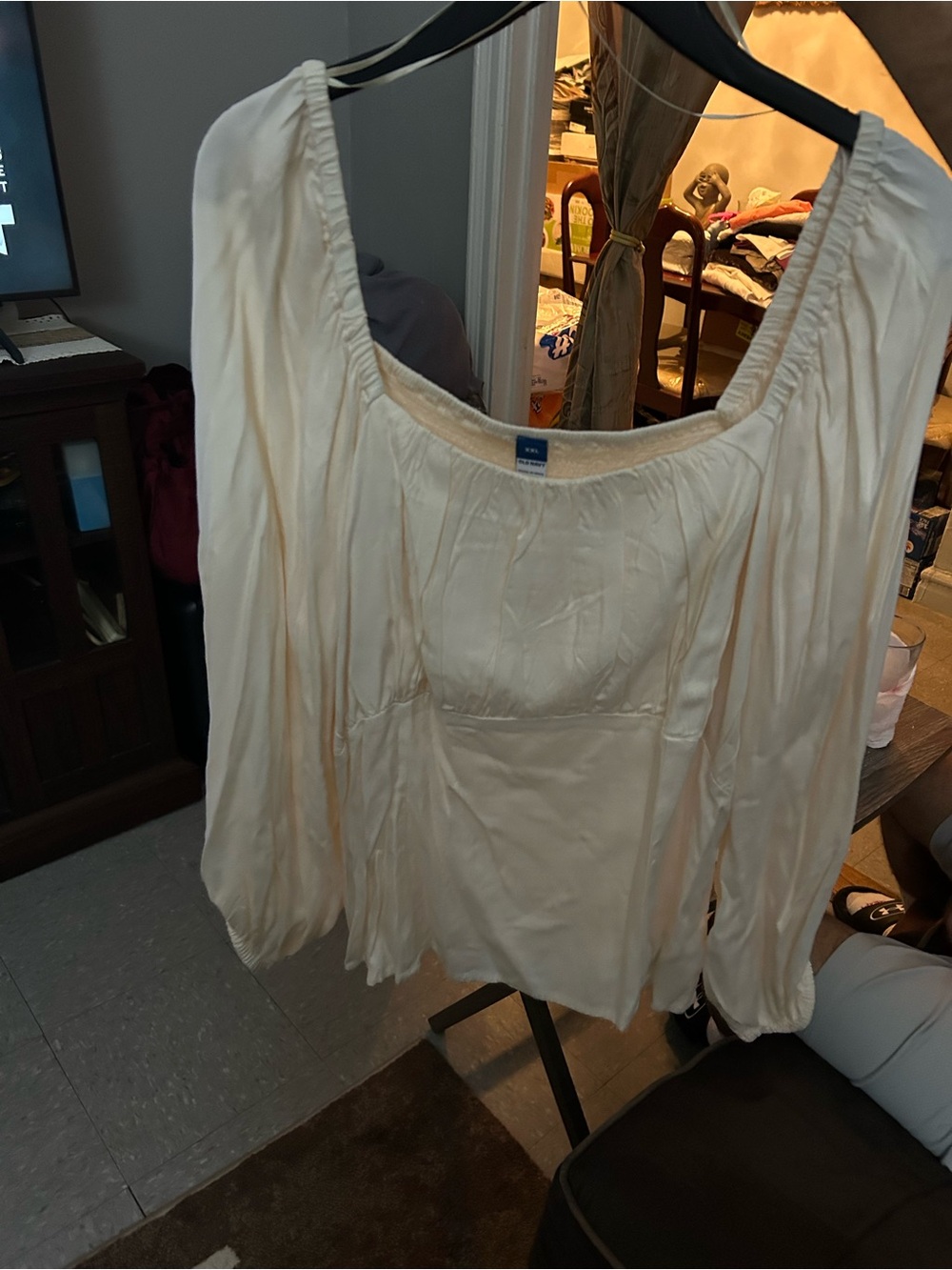 Old Navy Cream Scoop-Neck Peasant Blouse